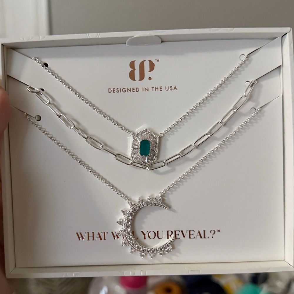 Layered Crescent Moon & Emerald Pendant Necklace - Silver